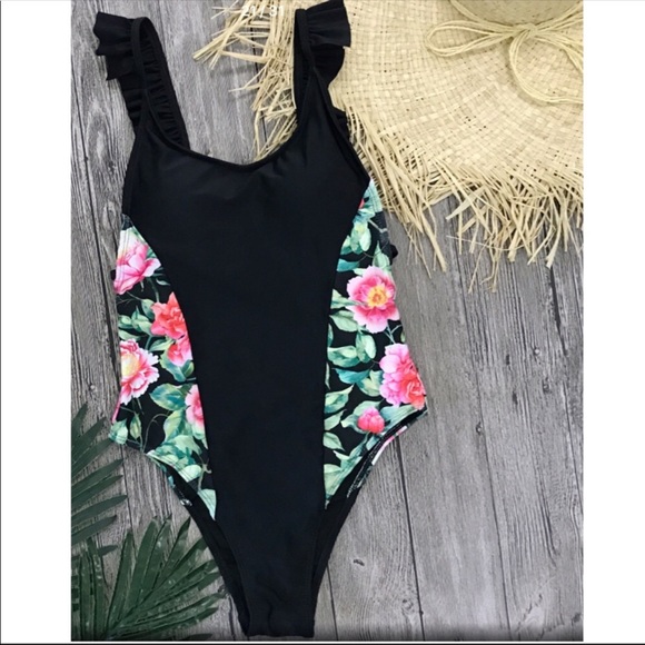 ❤️ SALE LAST Medium Black Vibrant Pink Green Floral One Piece Monokini Swimsuit - Picture 2 of 8